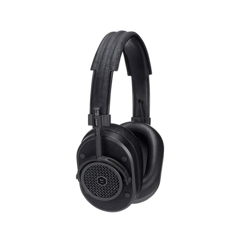MW40 over-ear headphone